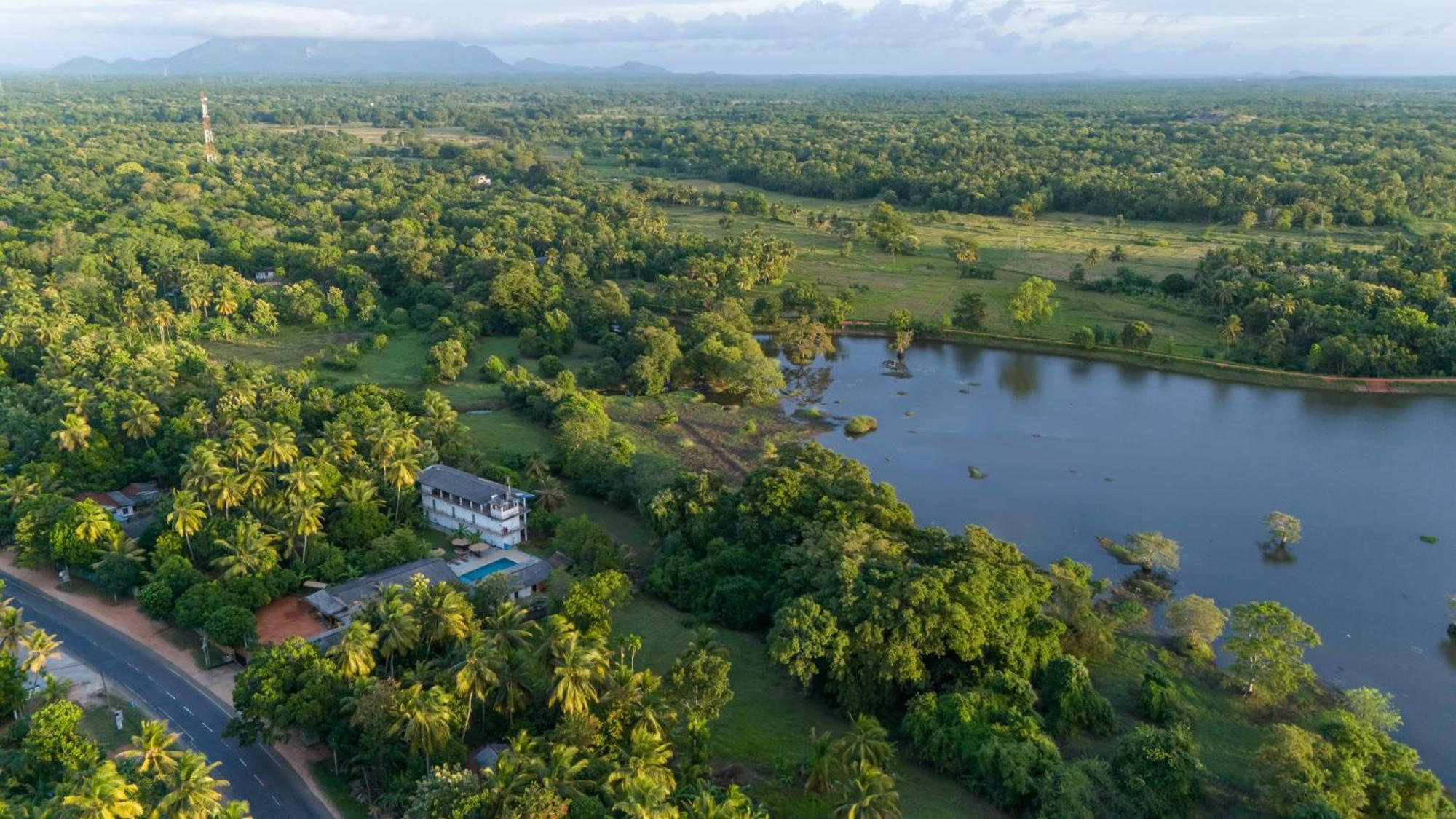 Ayurvedic Lanka Wellness Hotel Moragaswewa Exterior foto