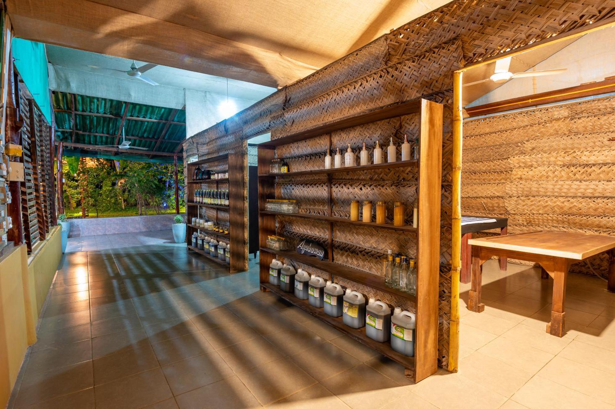 Ayurvedic Lanka Wellness Hotel Moragaswewa Exterior foto